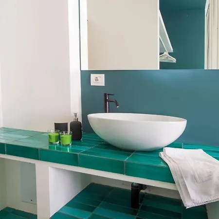 Ninina Boutique Bed & Breakfast *